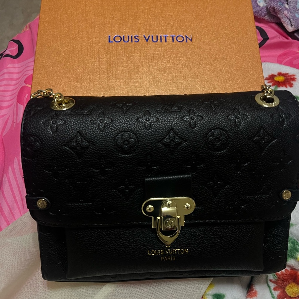 BRAND NEW louis vuitton bag (original price is $3100